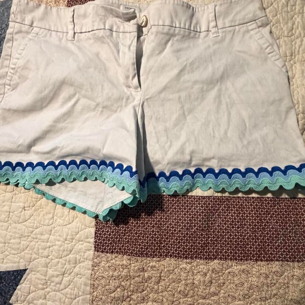 Crown-ivy Women's Blue and White Shorts